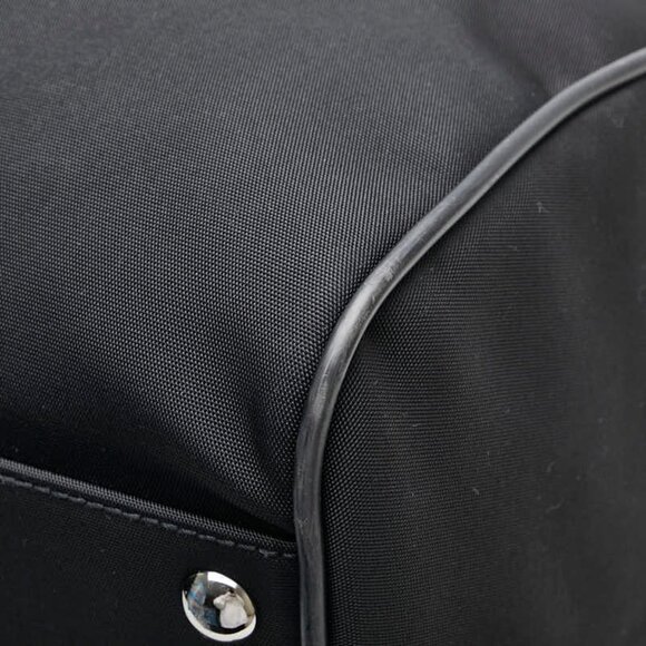 GUCCI Black Leather Shoulder Bag - Picture 9 of 16